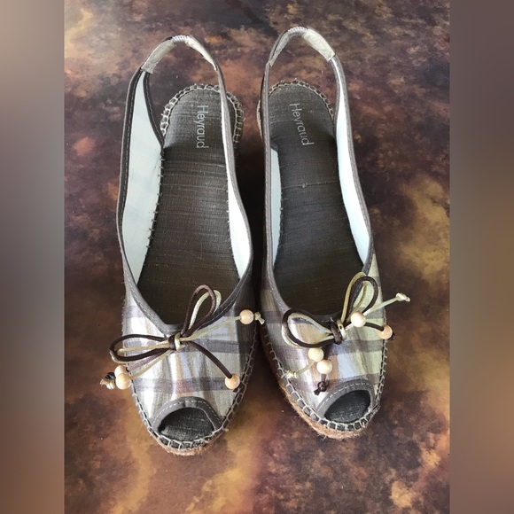 Heyraud 2.5” Wedge Heels. - Picture 4 of 6